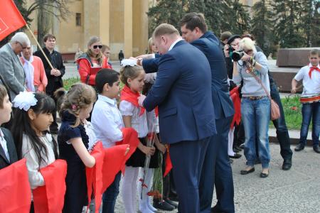 Сталинградские коммунисты отметили день рождения Владимира Ленина автопробегом