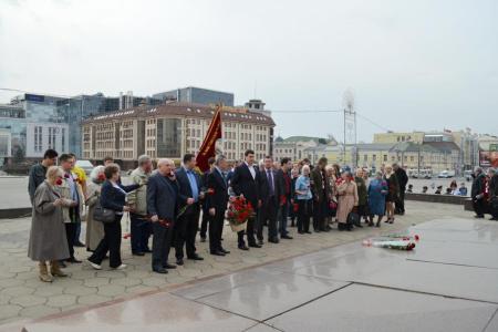 Тула. Полиция препятствовала коммунистам в проведении церемонии возложения цветов к памятнику В.И. Ленина