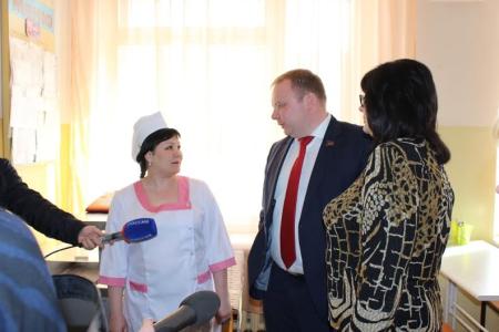 Волгоградская область. Николай Паршин проинспектировал школы Волжского