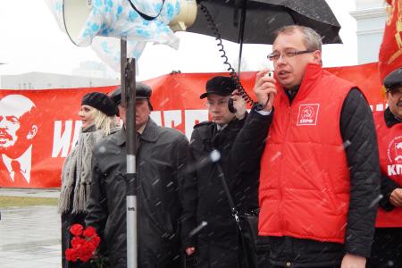 Барнаульские коммунисты в день рождения В.И. Ленина провели митинг