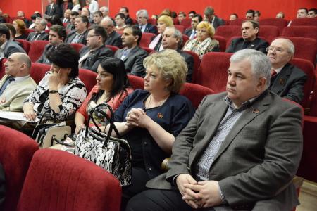 В Подмосковье начался семинар-совещание партийного актива КПРФ