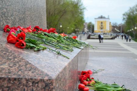 Астраханские коммунисты провели ряд памятных мероприятий, посвященных 144-й годовщине со дня рождения В.И. Ленина