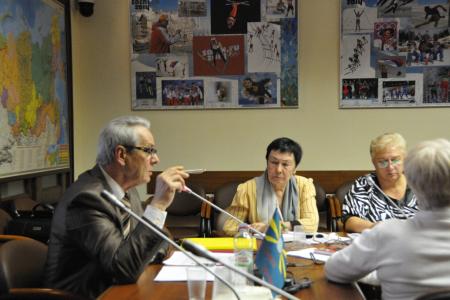 Коммунисты в Госдуме провели круглый стол по проблемам любительского садоводства