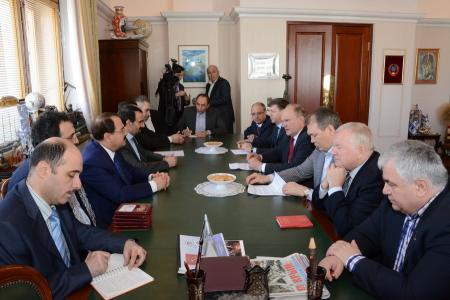 Г.А. Зюганов наградил памятной медалью ЦК КПРФ ливанских журналистов, проявивших мужество и самоотверженность в ходе конфликта в Сирии