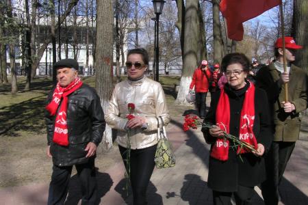 Дорогу к звёздам прокладывали коммунисты. Автопробег калужских коммунистов