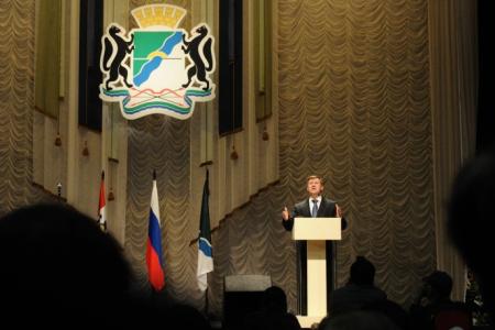 Коммунист А.Е. Локоть официально вступил в должность мэра Новосибирска