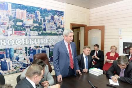 Зампред ЦК КПРФ Иван Мельников встретился с новосибирскими коммунистами