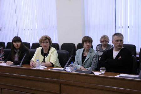 Мы должны поставить барьер на пути наркотиков! Круглый стол фракции КПРФ в Московской Городской Думе