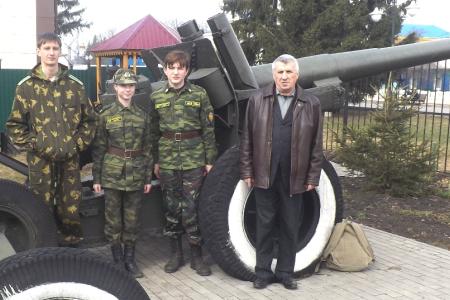 Чтить память отцов и дедов! Молодежь Кургана при поддержке КПРФ совершает поездки поездки по Белгородской и Курской областям по местам боевой славы