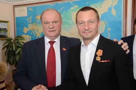 Г.А. Зюганов наградил памятной медалью ЦК КПРФ ливанских журналистов, проявивших мужество и самоотверженность в ходе конфликта в Сирии