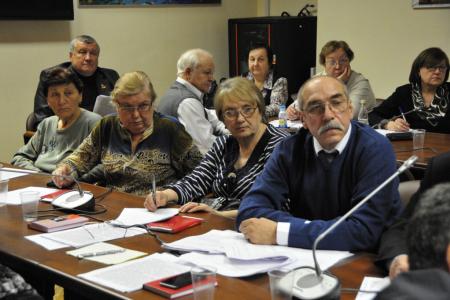 Коммунисты в Госдуме провели круглый стол по проблемам любительского садоводства