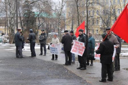 Митинг против  повышения цен на проезд прошел в Пензе