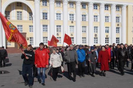 Ульяновск. 22 апреля 2014 г. Цветы Ленину от земляков