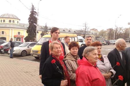 Рязанские коммунисты возложили цветы к памятникам В.И. Ленина