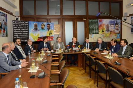 Г.А. Зюганов наградил памятной медалью ЦК КПРФ ливанских журналистов, проявивших мужество и самоотверженность в ходе конфликта в Сирии