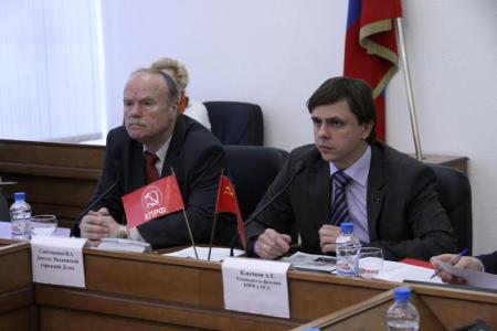 Мы должны поставить барьер на пути наркотиков! Круглый стол фракции КПРФ в Московской Городской Думе