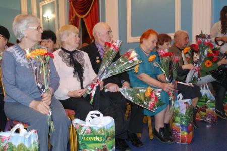 Забайкальский край. Коммунисты и активисты движения «Дети войны» провели урок мужества для школьников в День освобождения узников концлагерей