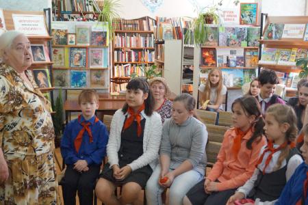 Ивановская область. Кинешма. Комсомольцы и пионеры провели "час истории", посвященный пионерам-героям