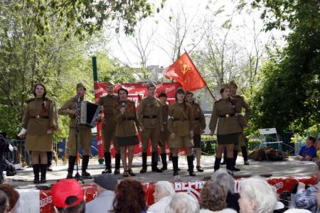 Воронеж. Березовая роща празднует День Победы