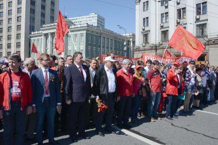 «Либо мы одержим победу над капитализмом, либо он уничтожит нас!». Шествие и митинг в Москве