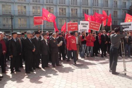 В Махачкале встретилт Международный день солидарности трудящихся