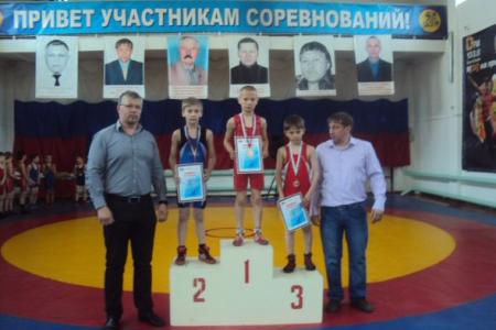 В Красноярском крае прошел традиционный турнир по борьбе, посвященный памяти дважды героя Советского Союза А.Н. Шилина