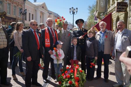 Возложение цветов и митинг нижегородских коммунистов в честь Дня Победы