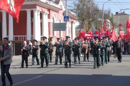 Калуга: Первомай шагает по планете
