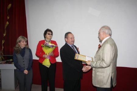 С.В. Муравленко вручил именные премии музейным работникам Белгородчины