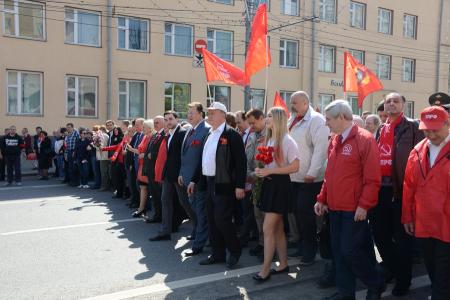 «Антинародное правительство Медведева должно быть отправлено в отставку!» Шествие и митинг в Москве