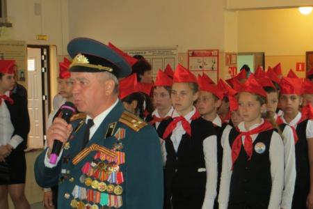 Краснодарский край. Пионерская линейка в Белореченске