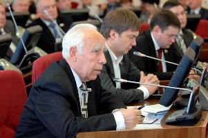 Депутаты-коммунисты Ставрополья потребовали от В.В. Путина незамедлительных и решительных действий по защите русскоязычных граждан Украины