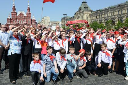 Клятва во имя добра и справедливости. На Красной площади прошел пионерский праздник