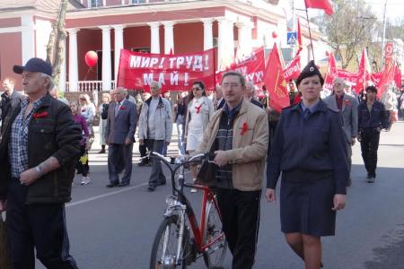 Калуга: Первомай шагает по планете