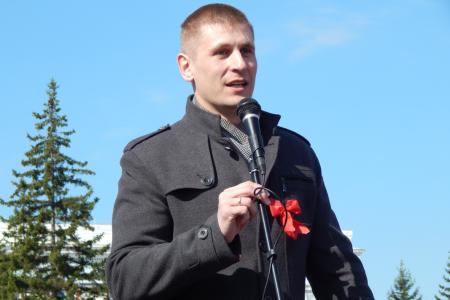 Верим в нашу Победу! Репортаж о первомайских шествии и митинге в Барнауле 