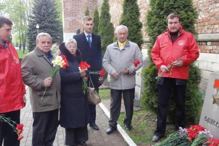Коммунисты города-героя Смоленска почтили память героев Одессы