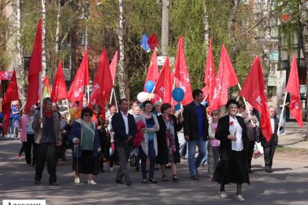 Тульская область. Шествиями и митингами отметили местные отделения КПРФ День международной солидарности трудящихся