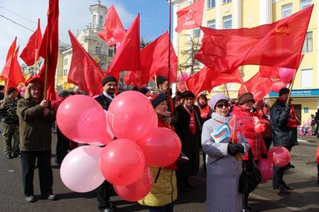 Первомай встретили в Магадане