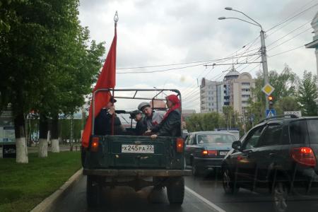 «Открывайте! Это ЧК!». Барнаульские коммунисты, переодевшись в форму чекистов, вышли в ночной патруль  