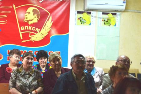 В День печати коммунисты Калмыкии провели праздничный концерт