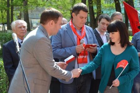 Первомай в Туле: красным не по пути с сине-голубыми!