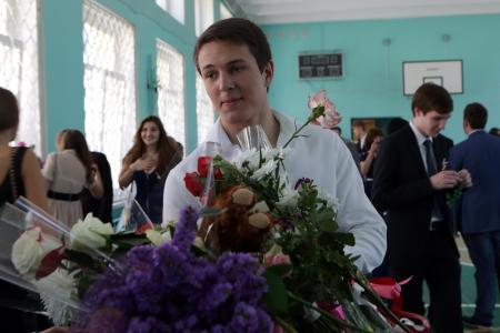 Д.Г. Новиков посетил праздник «последнего звонка» в московской школе №19