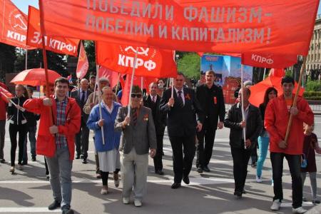 Сталинградские коммунисты почтили память героев Великой Отечественной войны