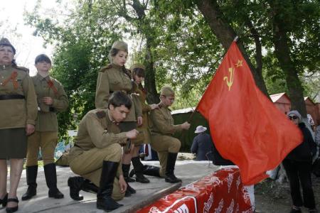 Воронеж. Березовая роща празднует День Победы