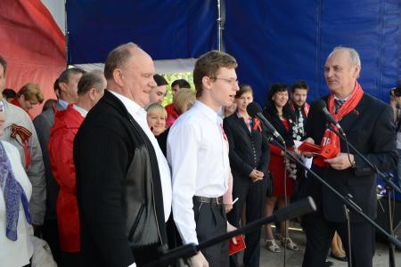 «Антинародное правительство Медведева должно быть отправлено в отставку!» Шествие и митинг в Москве
