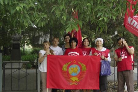 Межрегиональный комсомольский автопробег Саратов – Самара — Пенза прибыл в Балаково