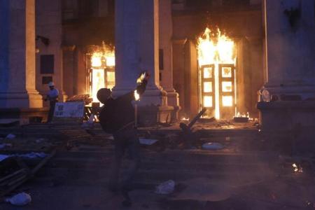 Большинство сожженых заживо боевиками "Правого сектора" в Одессе -это представители левых организаций - Компартии и  "Боротьбы"