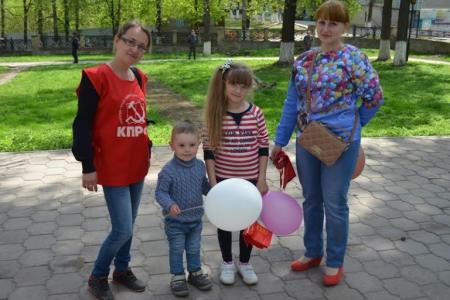 Первомай в Туле: красным не по пути с сине-голубыми!