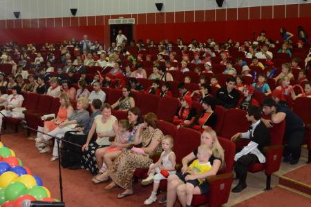 «КПРФ – детям!». Г.А. Зюганов принял участие в финальном детско-юношеском гала-концерте «Земля талантов»