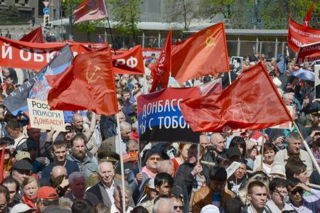 «Либо мы одержим победу над капитализмом, либо он уничтожит нас!». Шествие и митинг в Москве